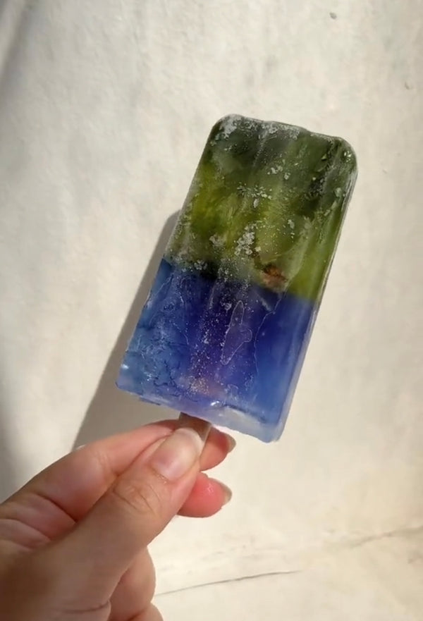 The Qi Organic Rose Matcha Butterfly Pea Flower Tea Popsicles