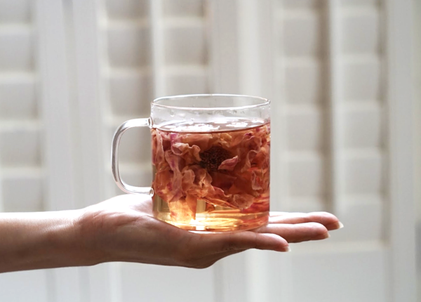 Shangri-La Rose tea in Glass cup