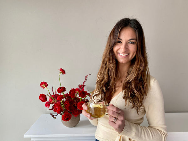 Paulina Nieliwocki, Floral Designer, The Qi Flower Person Interview, Tea, Floral, Wellness, Relaxation, Beauty