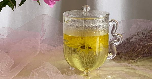 Organic Whole Flower Tea in Glass Teapot