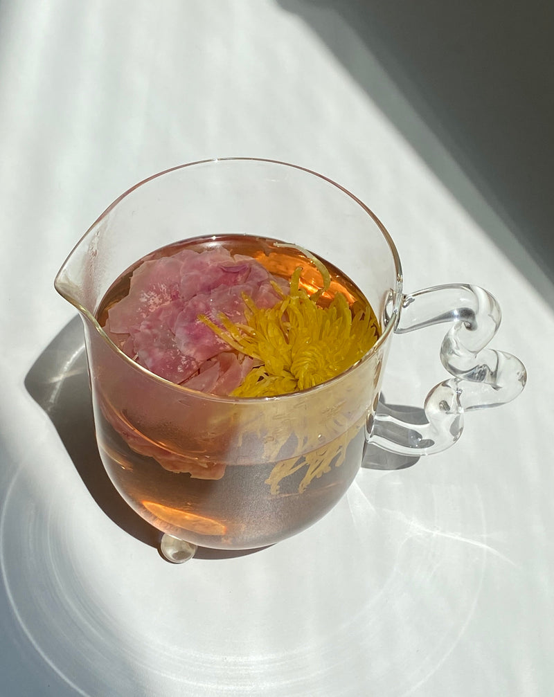 SAKI Large Porcelain Teapot, 48 Ounce Tea Pot with Infuser,  Loose Leaf and Blooming Tea Pot - Red: Teapots